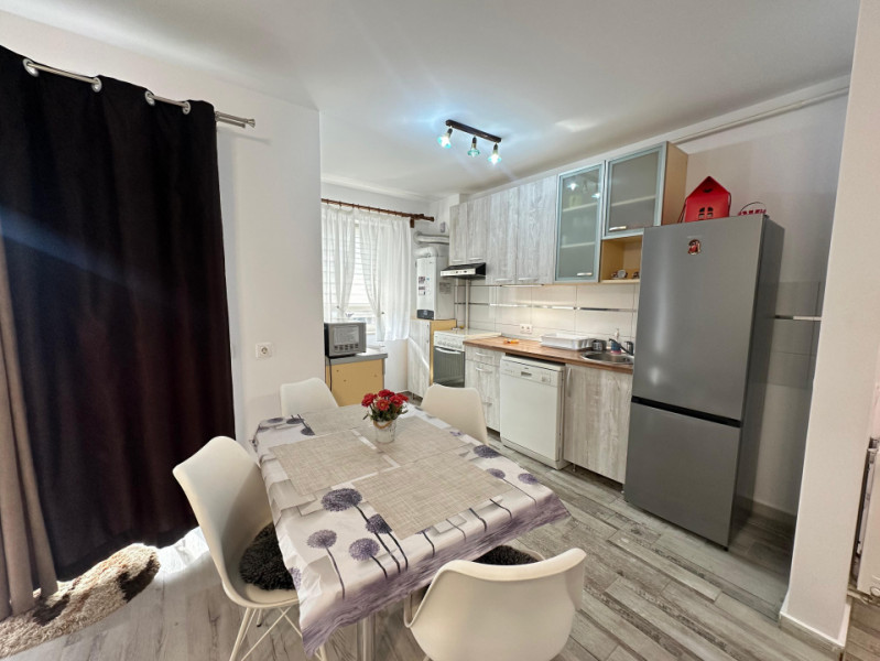 Apartament modern cu 2 camere in zona Tractorul