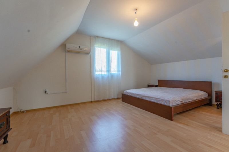 Proprietate rara in Covasna – liniste, spatiu si potential de investitie