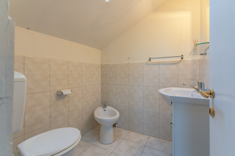 Proprietate rara in Covasna – liniste, spatiu si potential de investitie