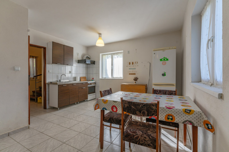 Proprietate rara in Covasna – liniste, spatiu si potential de investitie