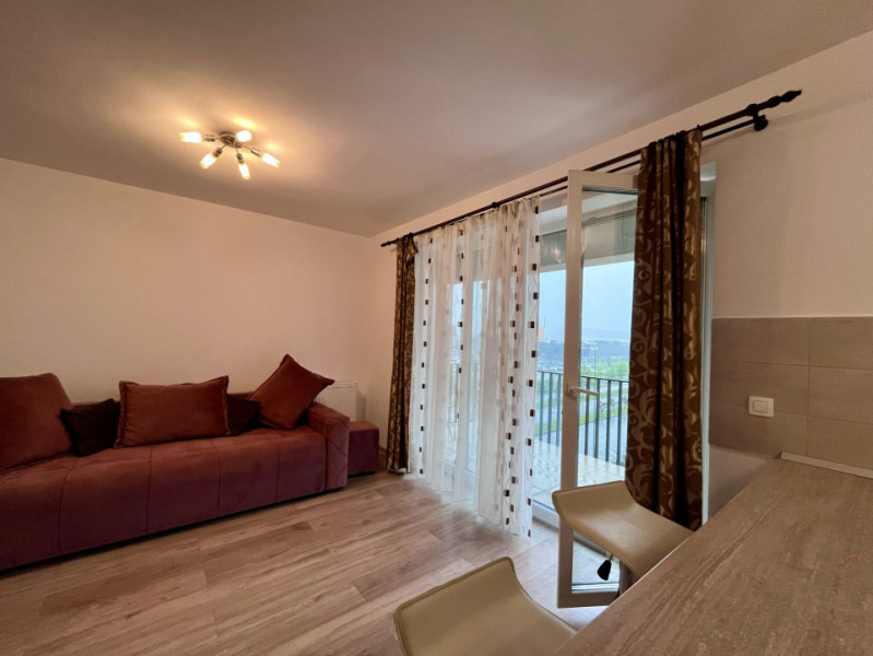 Studio in Kasper, zona Coresi 