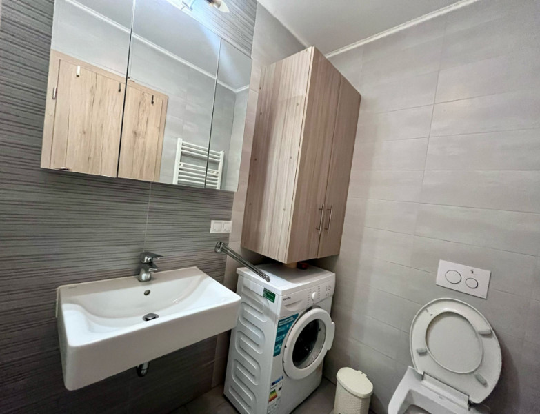 Studio in Kasper, zona Coresi 