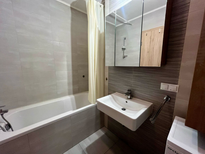 Studio in Kasper, zona Coresi 