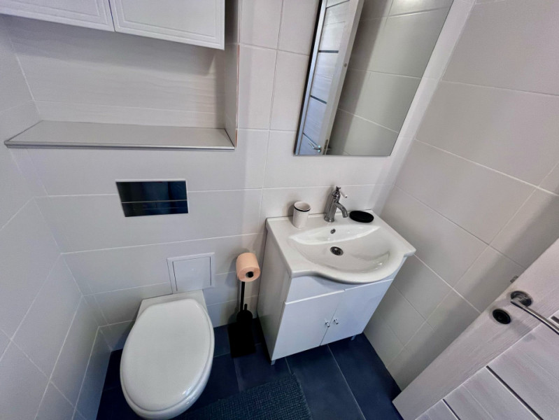 Apartament cochet cu 3 camere 
