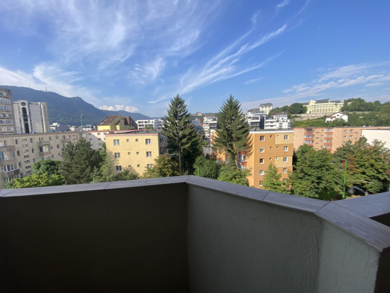 Oază urbană cu vedere spectaculoasă spre Tâmpa și Cetatea Brașovului
