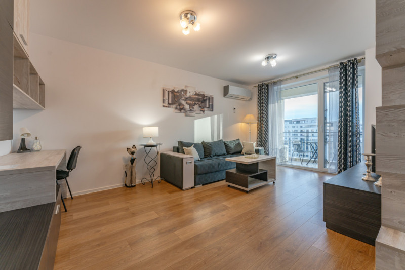 Apartament cu 2 camere, Coresi, aproape de pietonala