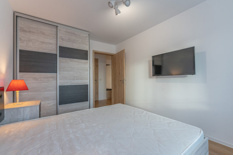 Apartament cu 2 camere, Coresi, aproape de pietonala