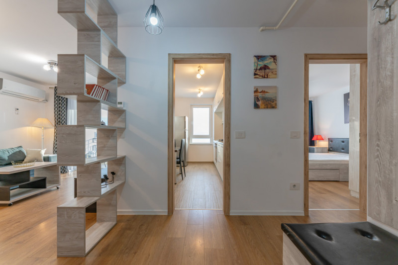 Apartament cu 2 camere, Coresi, aproape de pietonala