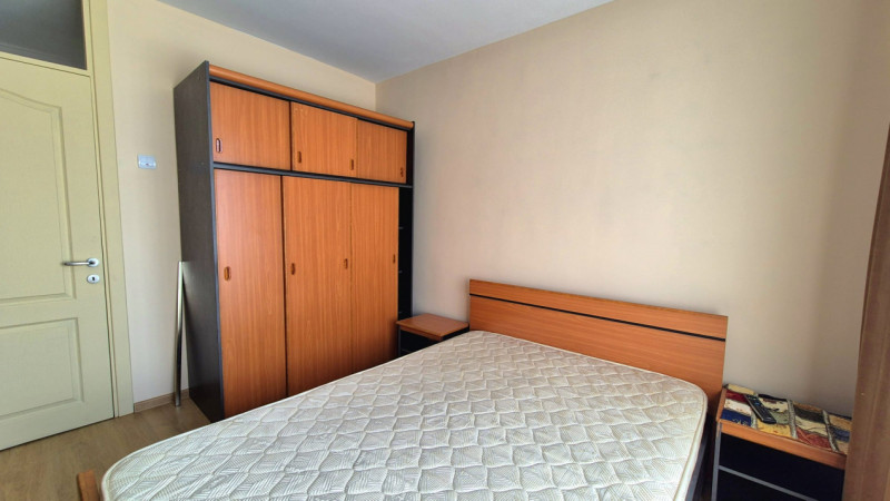 Apartament cu 3 camere in tractorul (partial Mobilat)