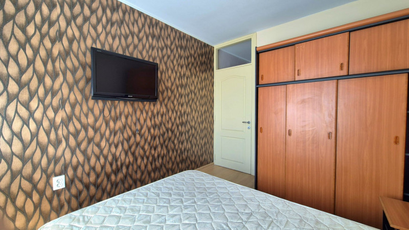 Apartament cu 3 camere in tractorul (partial Mobilat)