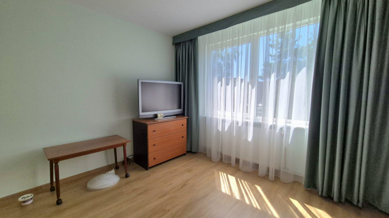 Apartament cu 3 camere in tractorul (partial Mobilat)