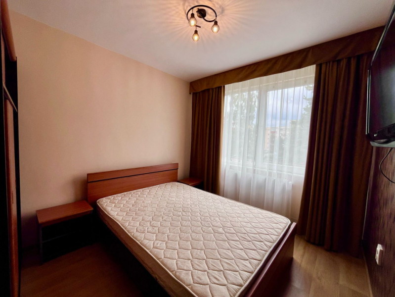Apartament cu 3 camere in tractorul 