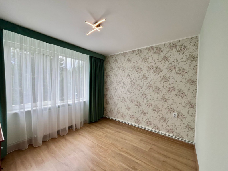 Apartament cu 3 camere in tractorul 