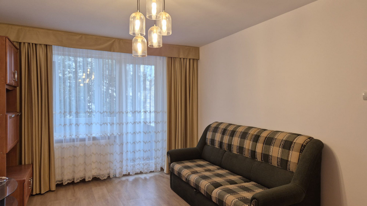 Apartament cu 3 camere in tractorul 