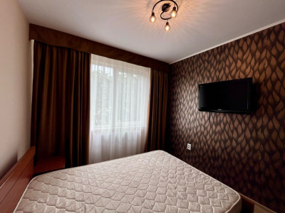 Apartament cu 3 camere in tractorul 