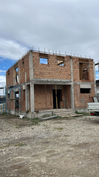 O casa gandita pentru familii care traiesc altfel. Si aleg altfel.