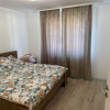 Apartament modern si spatios cu curte privată 