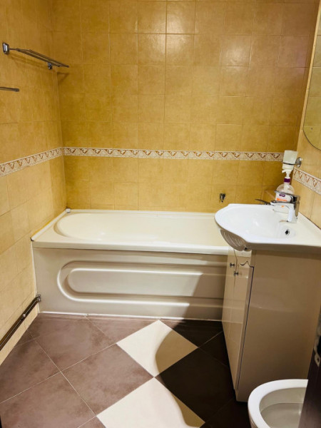 Apartament spatios, mobilat si utilat pe Bulevardul Grivitei