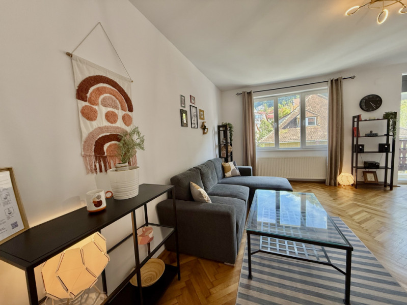Locatie premium! Apartament 2 camere, suprafata generoasa –Centrul Vechi, Brasov