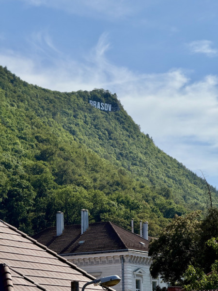 Locatie premium! Apartament 2 camere, suprafata generoasa –Centrul Vechi, Brasov