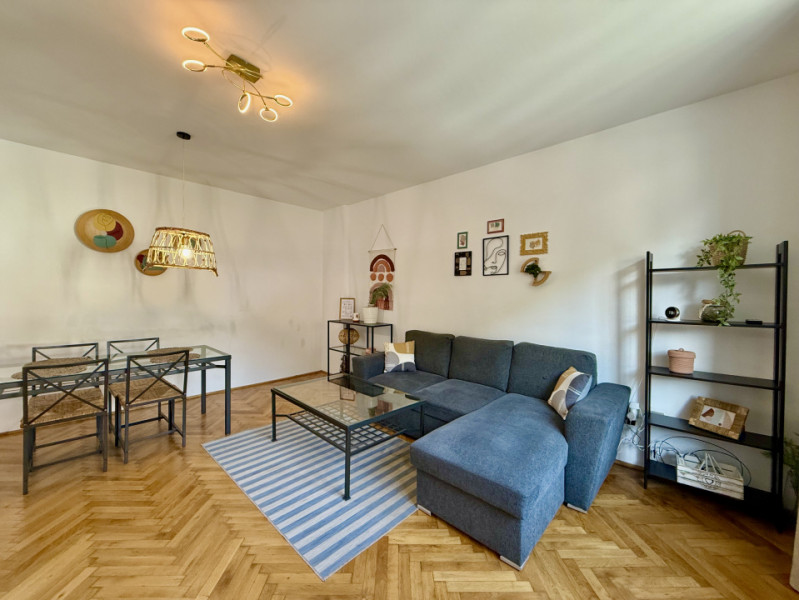 Locatie premium! Apartament 2 camere, suprafata generoasa –Centrul Vechi, Brasov