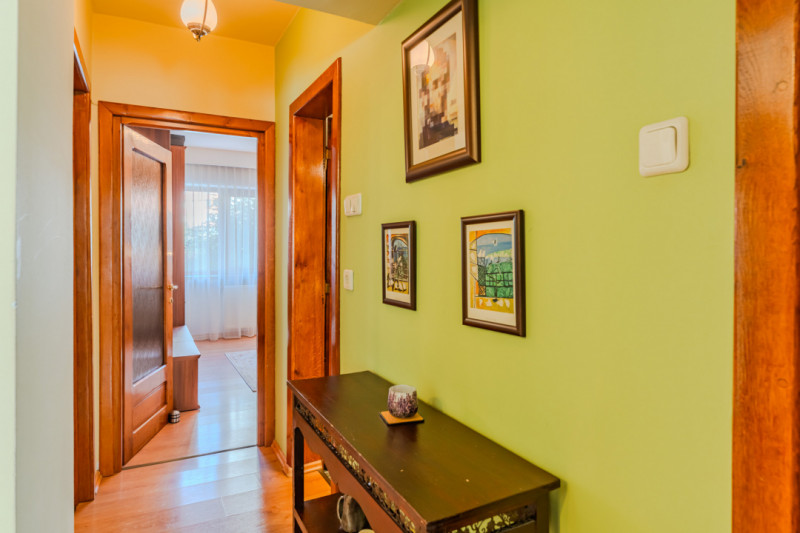 Apartament cozy, 4 camere, Racadau - pietonala