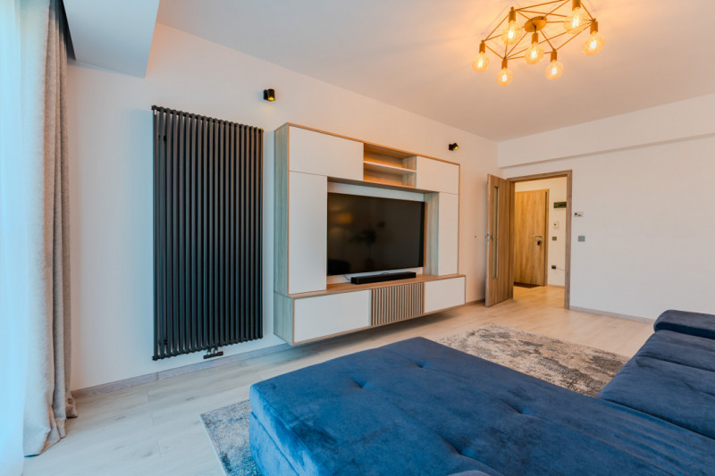 Apartament modern, 3 camere, mobilat, zona Coresi