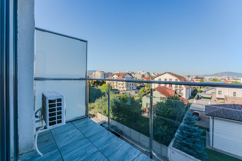 Apartament modern, 3 camere, mobilat, zona Coresi