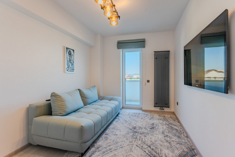 Apartament modern, 3 camere, mobilat, zona Coresi