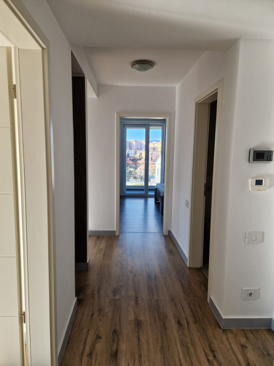 Apartament modern cu 3 camere pe 13 Decembrie 