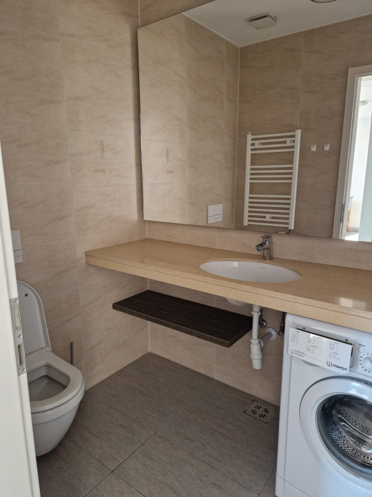 Apartament modern cu 3 camere pe 13 Decembrie 