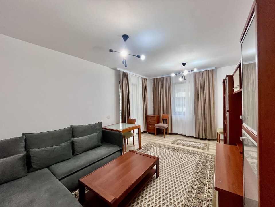Apartament cu 2 camere în Tractorul 