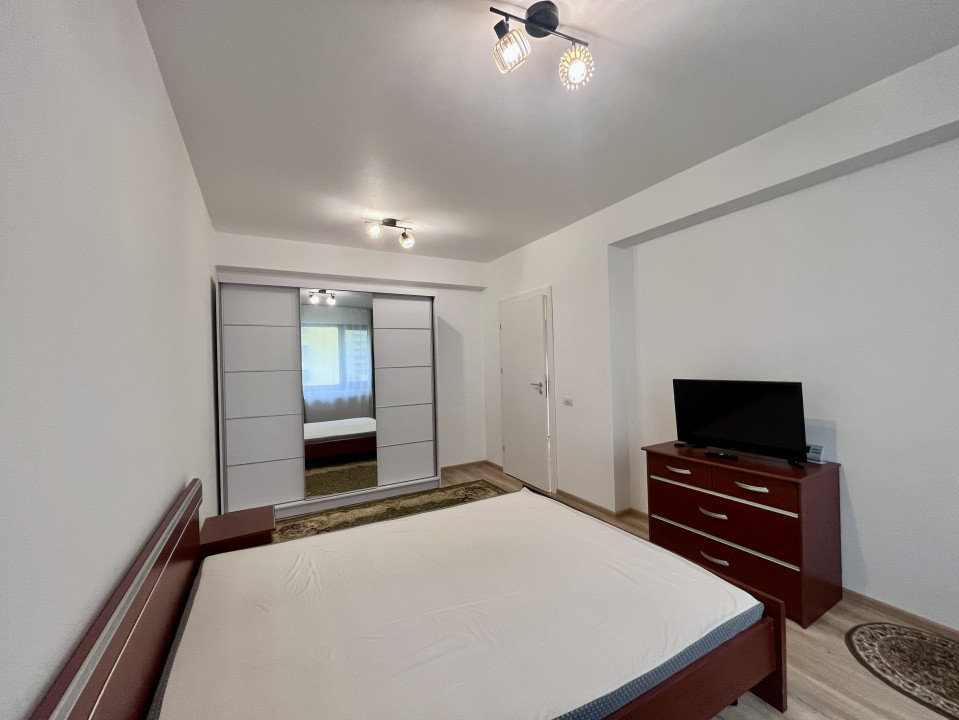 Apartament cu 2 camere în Tractorul 
