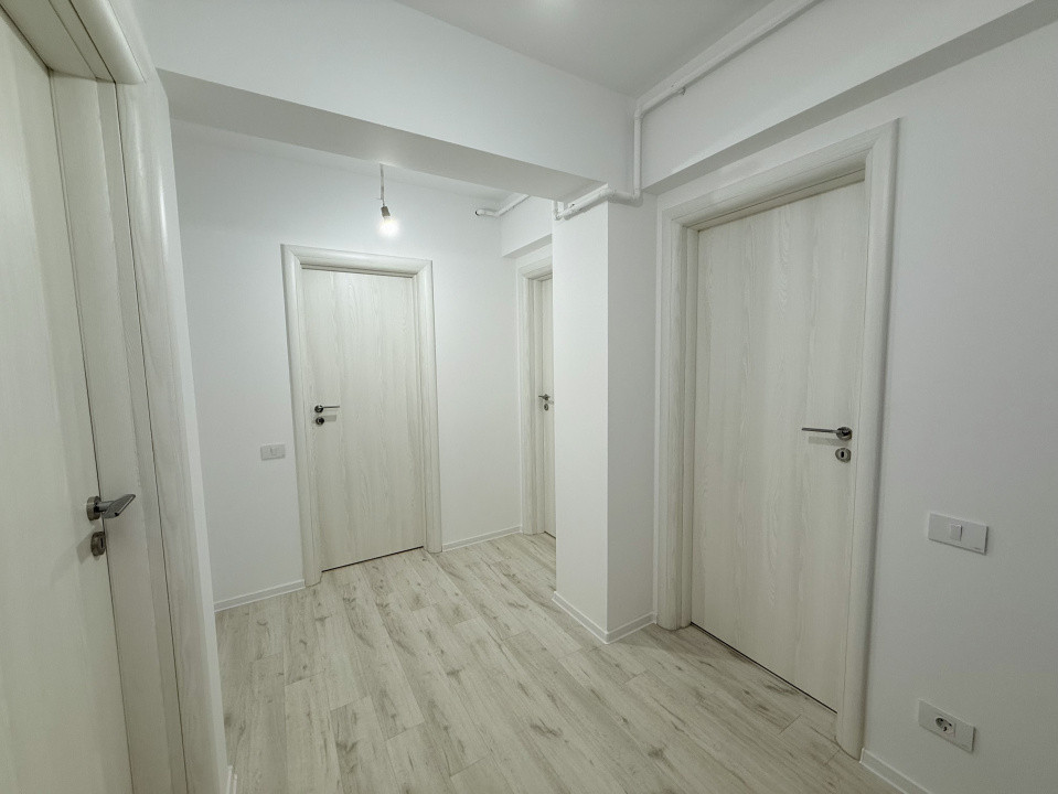 Liniste, lumina si confort intr-un apartament nou-nout – Tractorul, Brasov