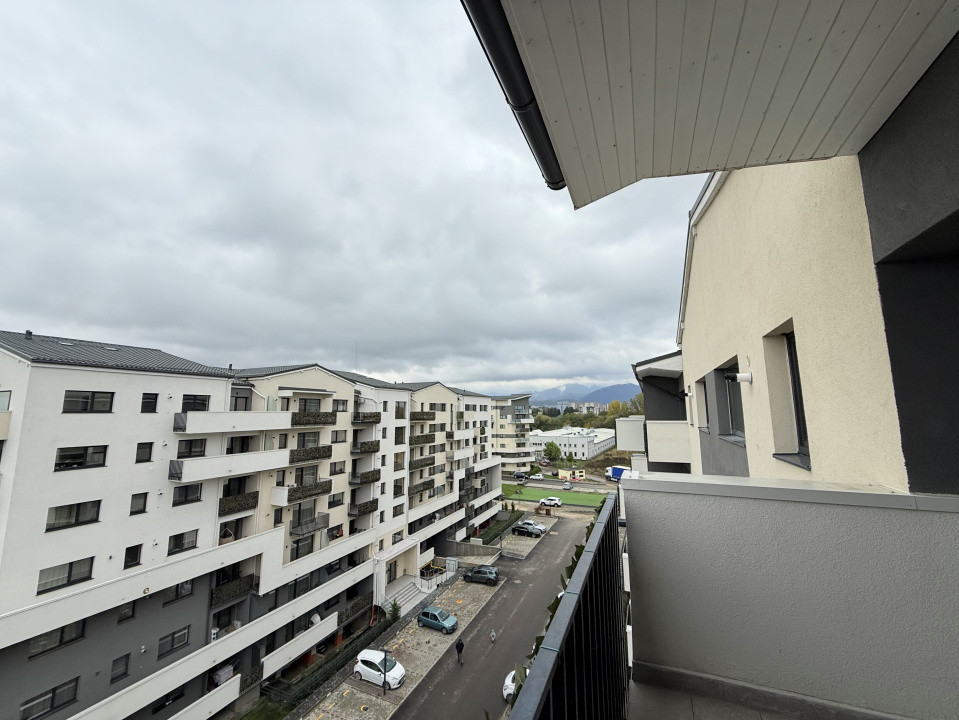 Liniste, lumina si confort intr-un apartament nou-nout – Tractorul, Brasov