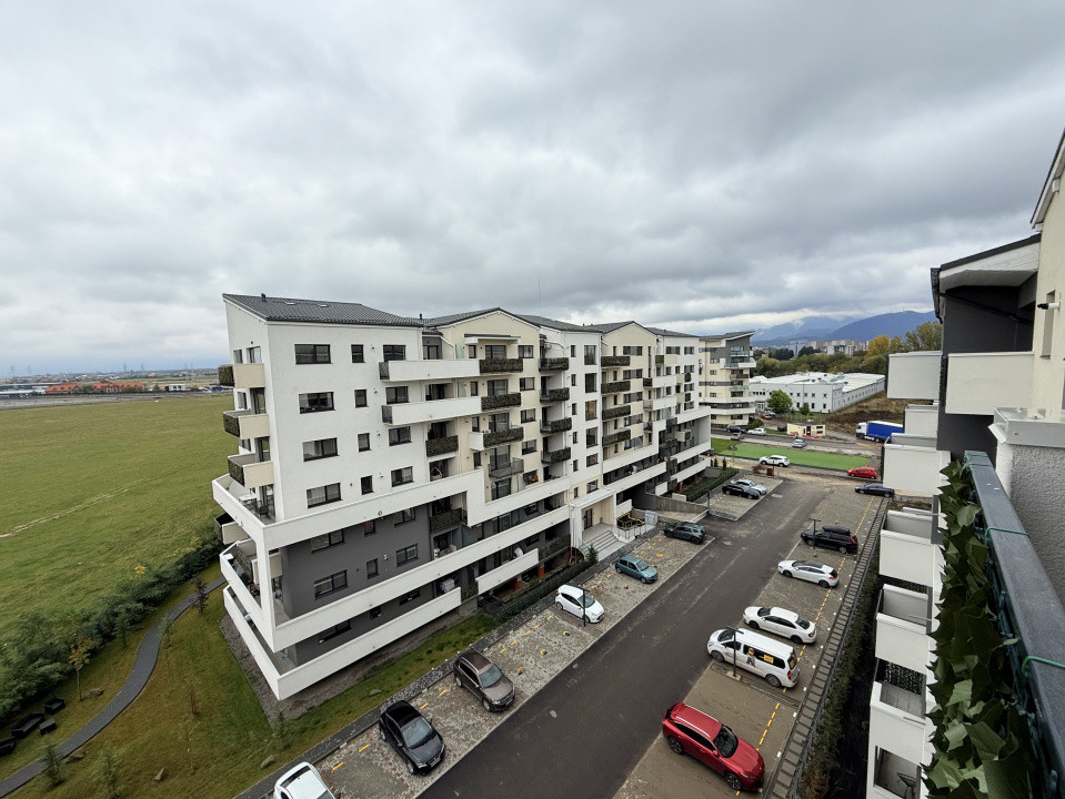 Liniste, lumina si confort intr-un apartament nou-nout – Tractorul, Brasov