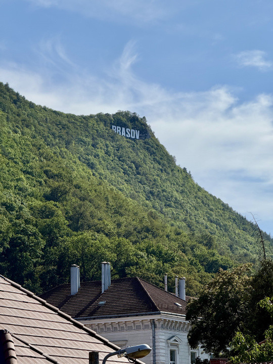 Locatie premium! Apartament 2 camere, suprafata generoasa –Central, Brasov