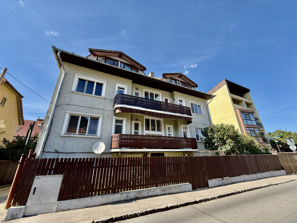 Locatie premium! Apartament 2 camere, suprafata generoasa –Central, Brasov