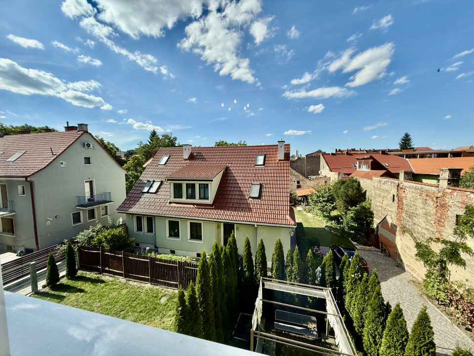 Locatie premium! Apartament 2 camere, suprafata generoasa –Central, Brasov