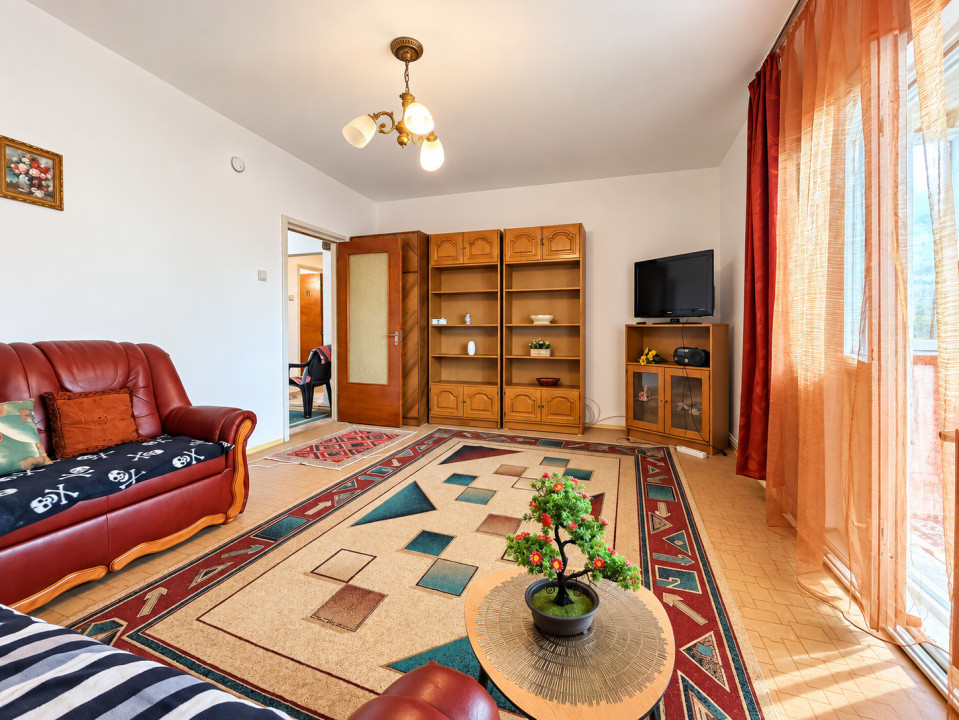 Apartament de 3 camere, situat pe Carpaților