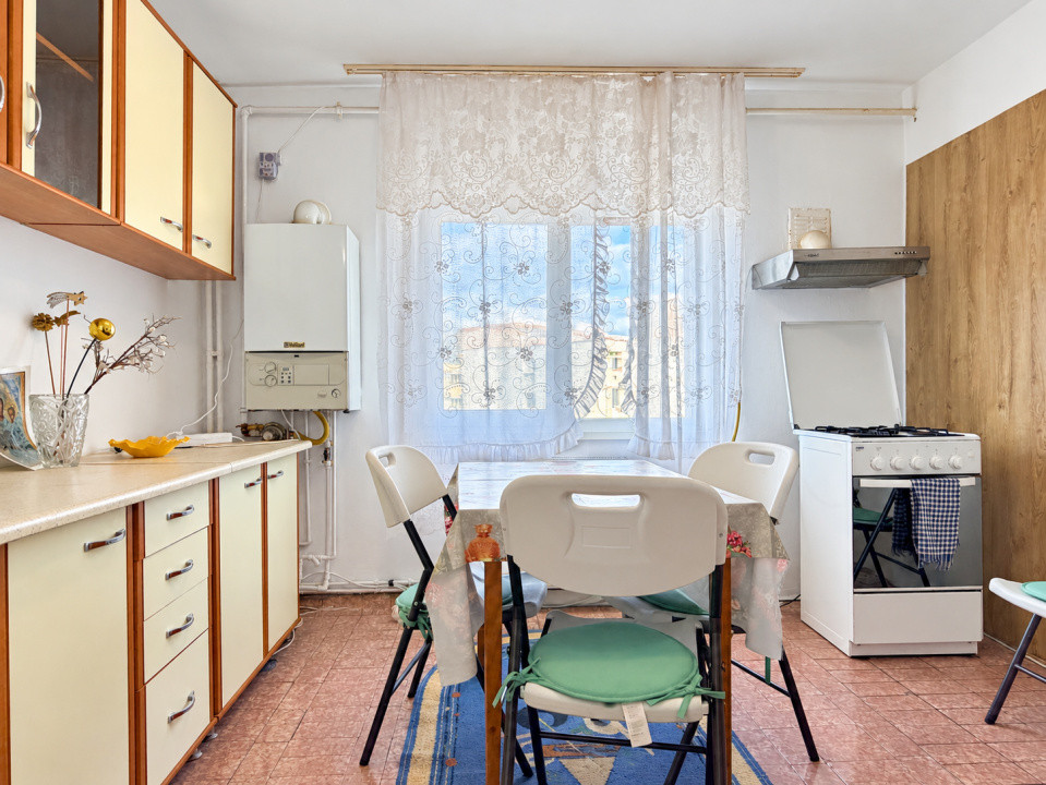 Apartament de 3 camere, situat pe Carpaților