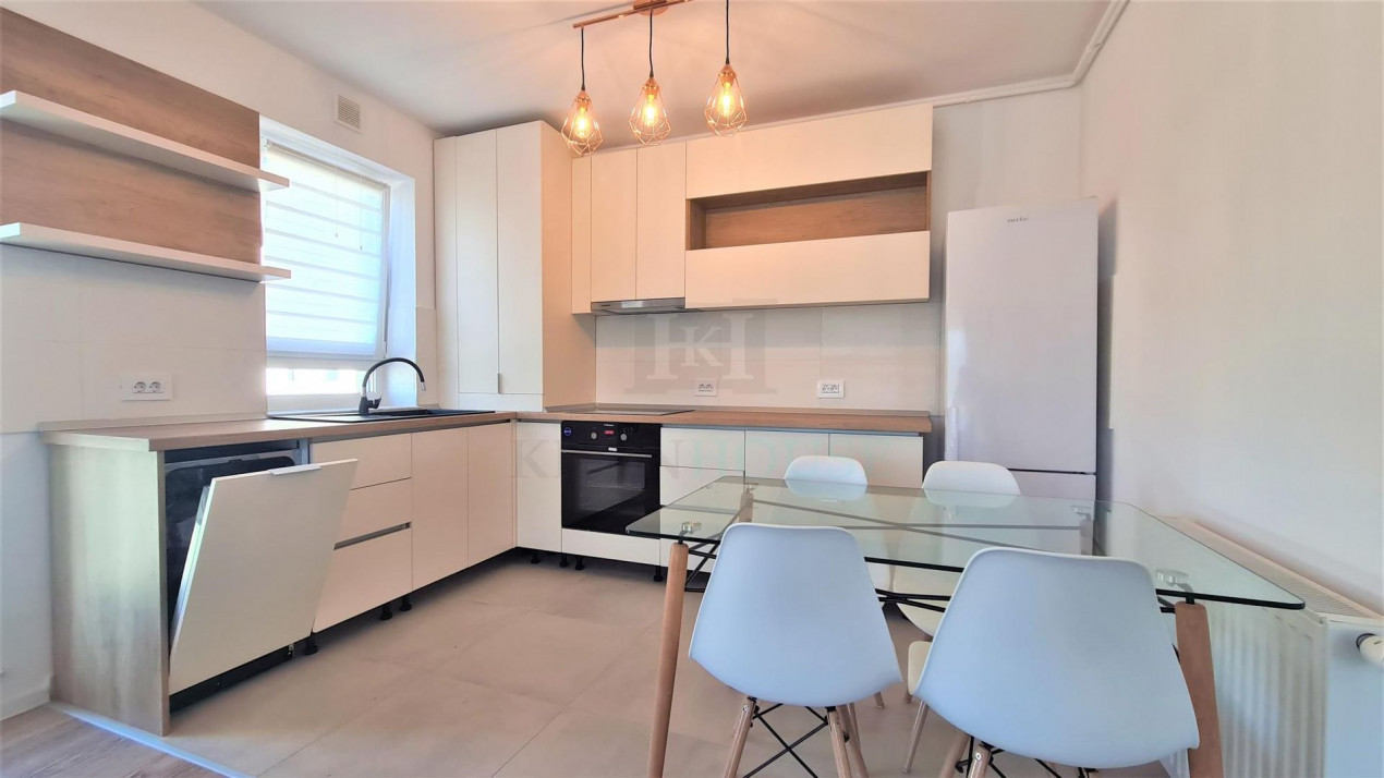 Apartament cochet in Coresi-Avantgarden.