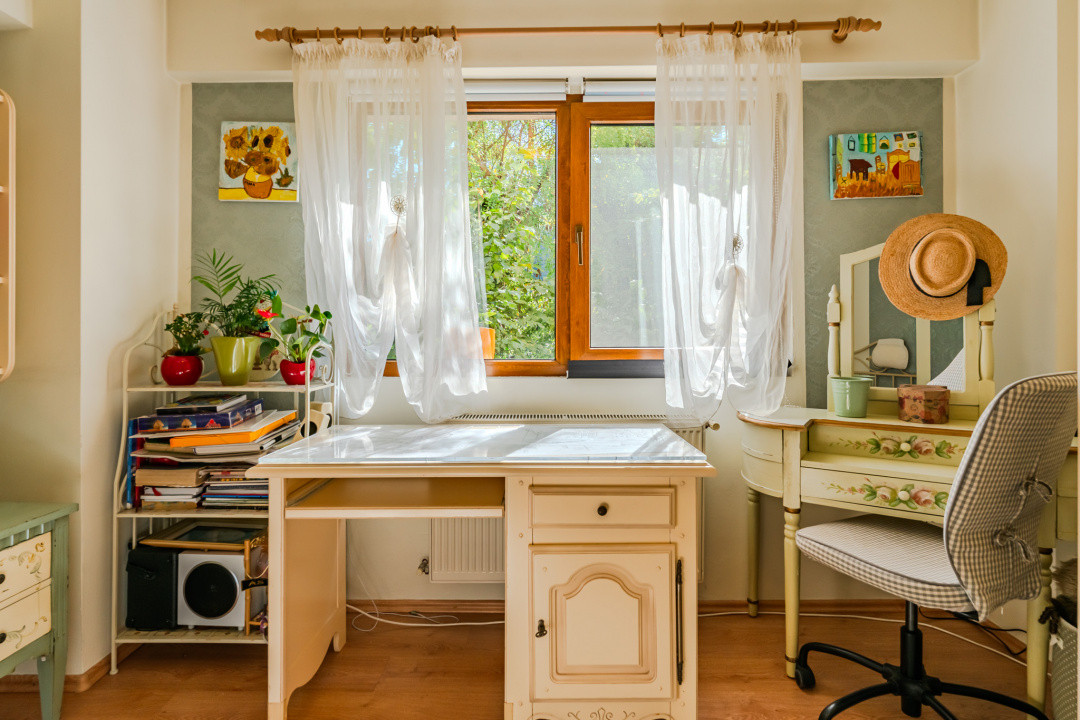 Locuinta ideala pentru familie | Apartament spatios 4 camere, Racadau, pietonala