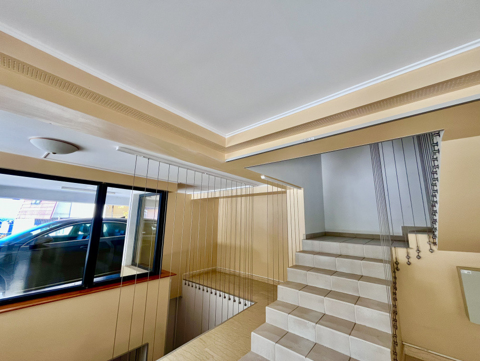 Apartament cu 3 camere in zona Centrala