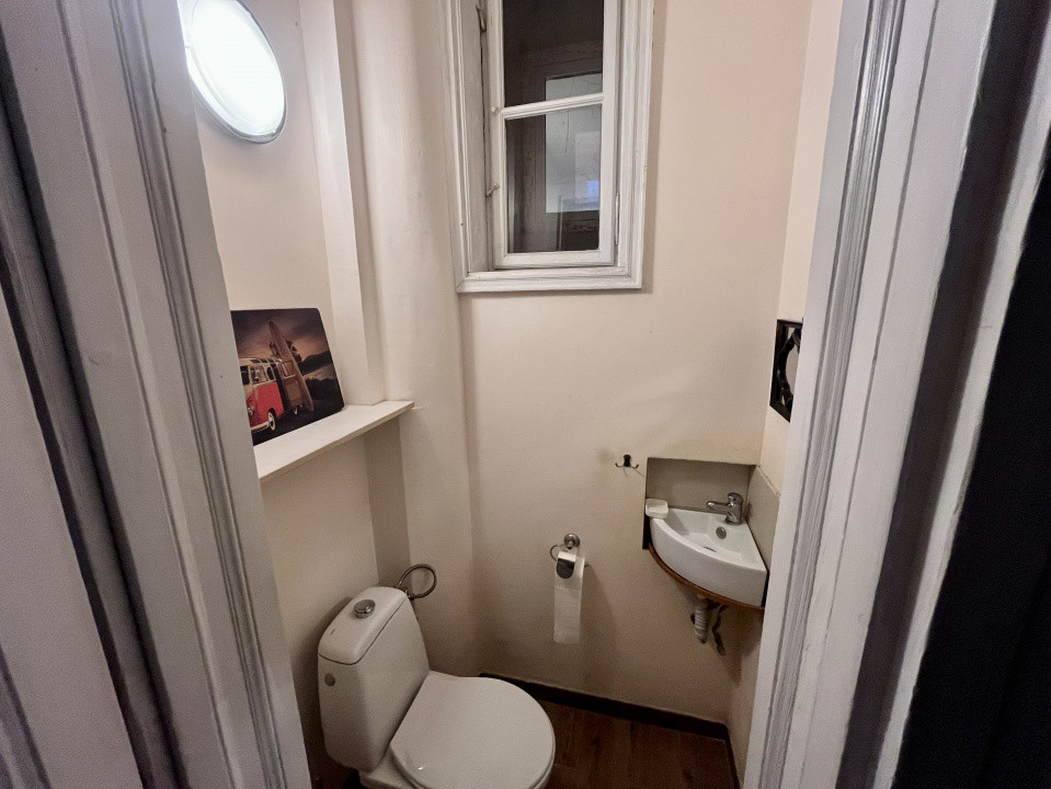 Apartament cu 3 camere in Șirul Livezii 