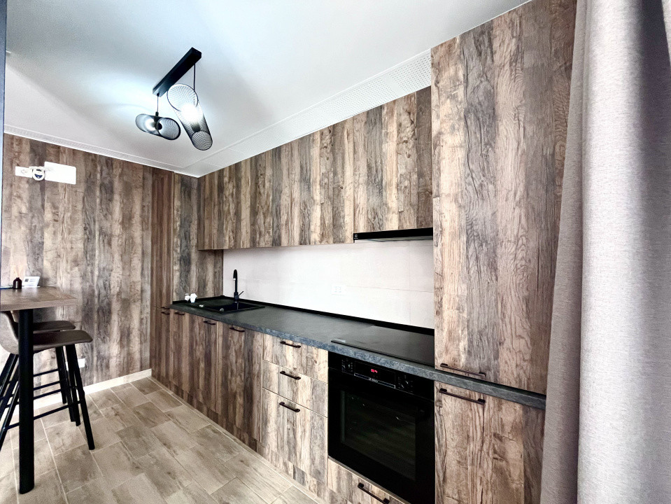 Garsonieră modernă în Urban Plaza 