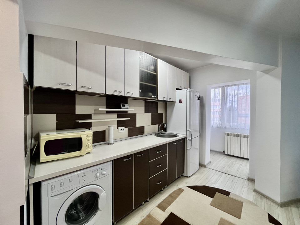 Apartament cu 2 camere pe Calea București 
