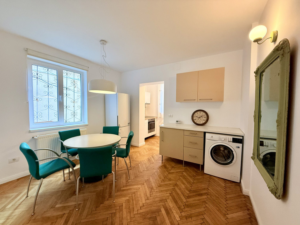 De inchiriat – Apartament 3 camere– Strada De Mijloc, Brasov (zona Centrala)