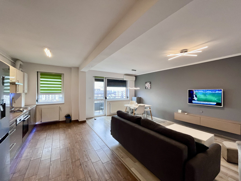 Studio modern în Grandis, Tractorul 