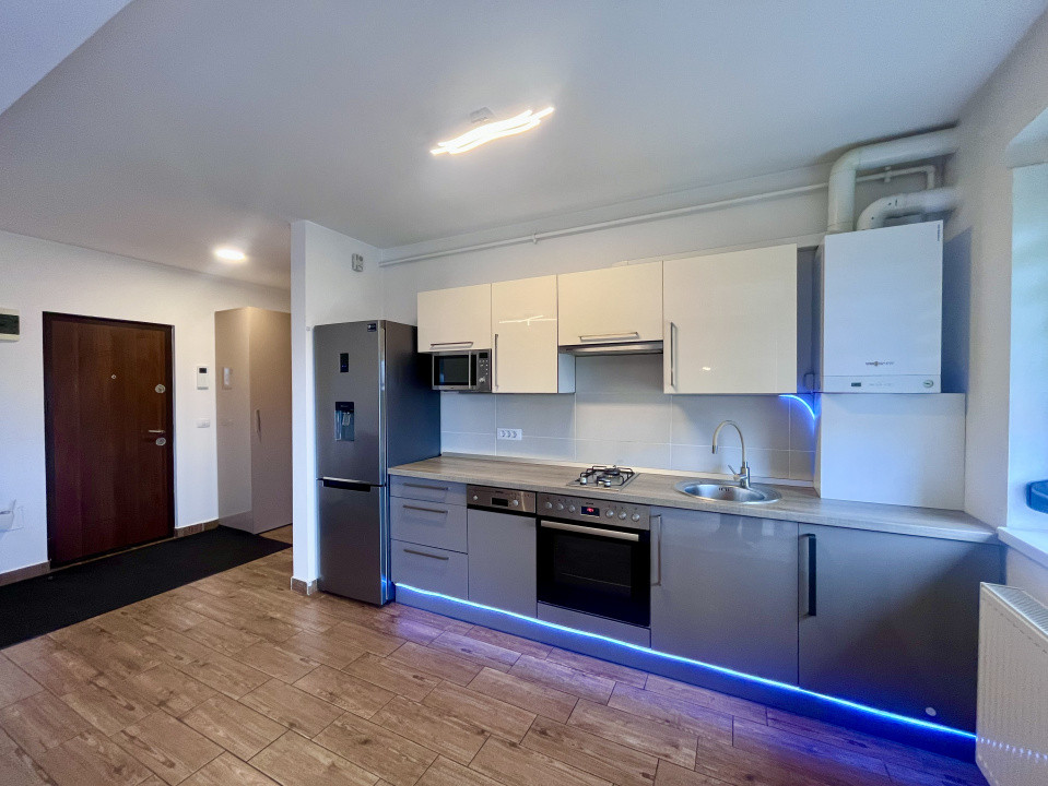 Studio modern în Grandis, Tractorul 